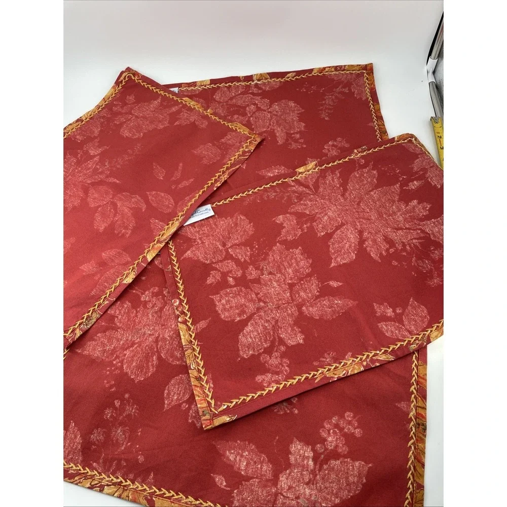 April Cornell 4 Placemats Fall Leaf Berries Pattern Red Gold Orange 13.5 x 18.5